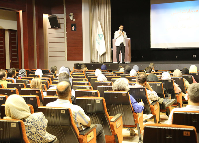 اولین جلسه آموزش خانواده در سال تحصیلی جدید